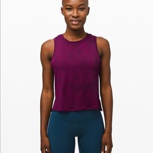 Lululemon Train to Be Tank-size Small